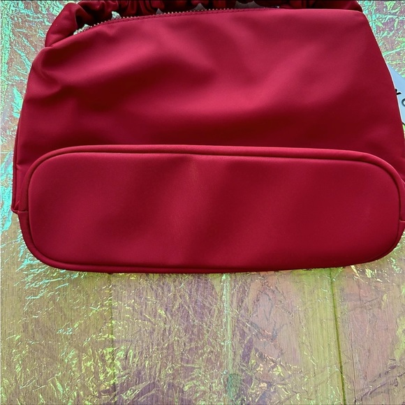 🆕 Stoney Clover Lane Ruby Red Nylon Classic Scrunch Handle Bag - Picture 4 of 14